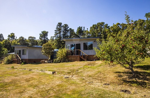 Taranna Cottage | Little Norfolk Bay Events and Chalets