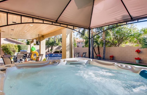 Paradise Park Vista House | LIVIN' THE SCOTTSDALE DREAM: POOL + SPA + POOL TABLE + FOOSBALL + MORE