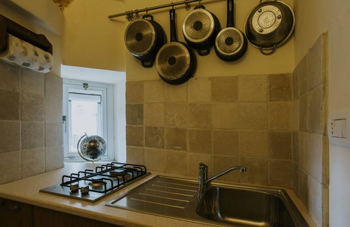 Sasso Caveoso Apartment | Lo Scorcio suite con vista sui Sassi
