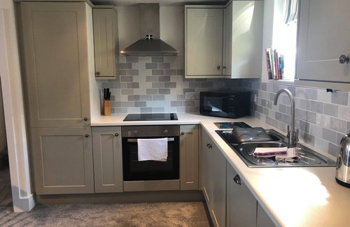 Port Isaac Apartment | Lobber - Sea views apartment with parking in a house overlooking the bay