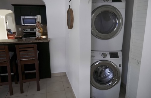 Coral Way House | Located in the heart of Littler Havana Calle 8 Home