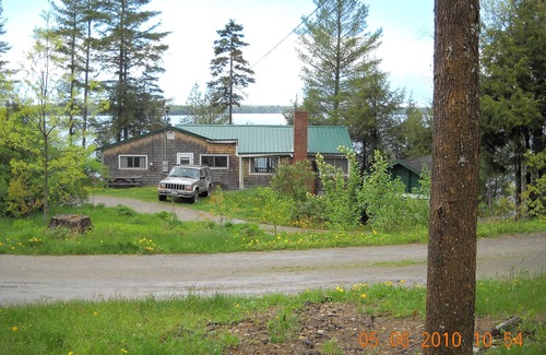 Unity Cottage | Located on a great lake for bass fishing.