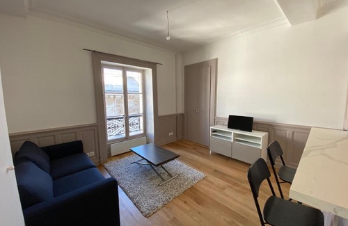 Aix-les-Bains City Center Apartment | Location dans le Grand Hotel d'Aix les bains