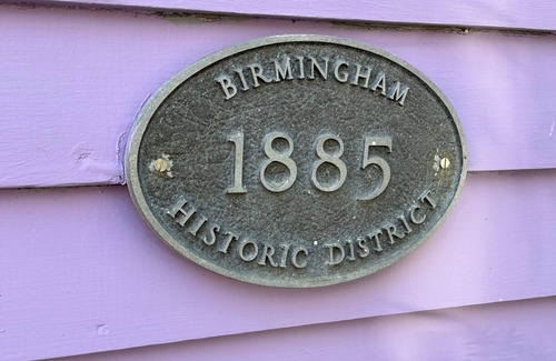 Birmingham Apartment | LOCATION! LOCATION! LOCATION!nWelcome to The Purple House!