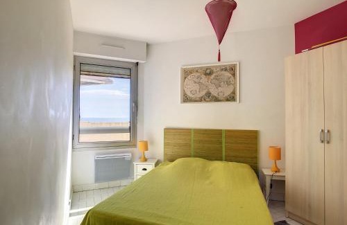 Carnon-Plage Apartment | Location saisonnière - F3 - 8 pers - 1ère ligne - Garage - Animaux acceptés - FR-1-715-3