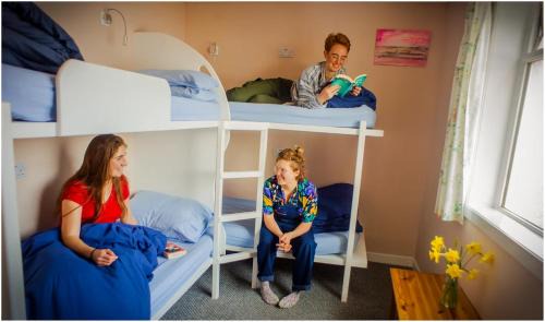 Loch Ness Hostel | Loch Ness Lochside Hostel - Over 16s Only