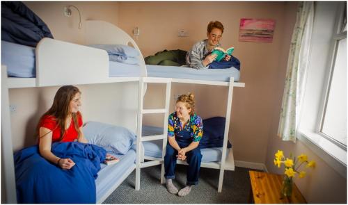 Loch Ness Hostel | Loch Ness Lochside Hostel - Over 16s Only
