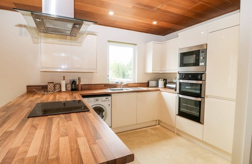 Woolfardisworthy Cottage | LODGE 27, pet friendly, country holiday cottage in Woolfardisworthy