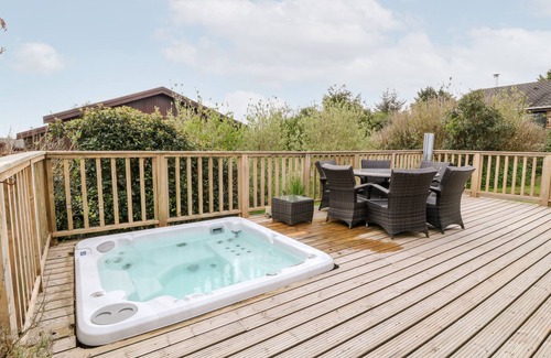 Woolfardisworthy Cottage | LODGE 27, pet friendly, country holiday cottage in Woolfardisworthy