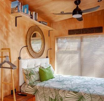Paradise Apartment | Loerie's Pod - On Knysna Lagoon