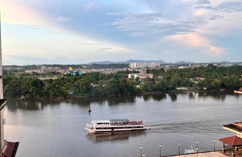 Kuching Apartment | LoFF Suite River View 2 Bedroom at Kuching Riverine Resort