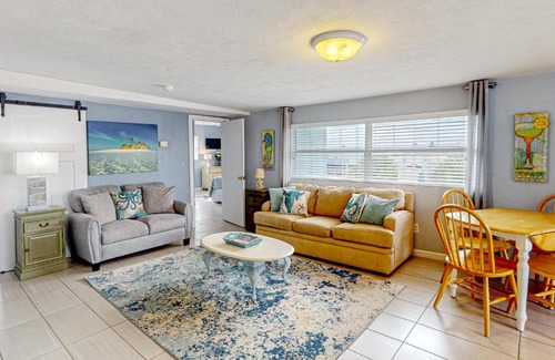 Oakdale Park Apartment | Loft by the Sea