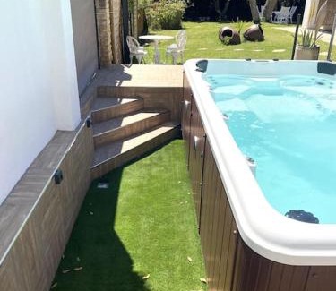 Segur de Calafell House | Loft El Ranch Playa a 10 minutos andando con Jacuzzi XXL y Jardin Privado
