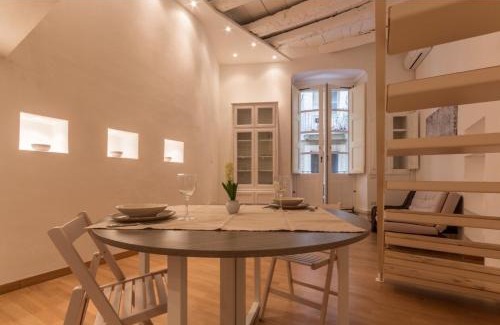 Historic Castle District Apartment | Loft Lamarmora 18