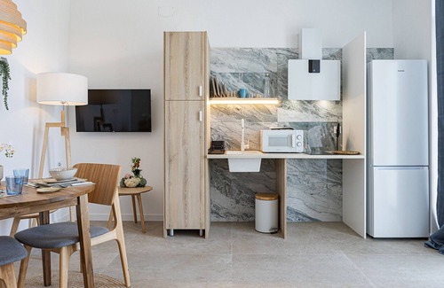 Jesus Apartment | Loft Valencia near train station AVE - UY70 A