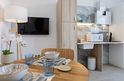 Jesus Apartment | Loft Valencia near train station AVE - UY70 A
