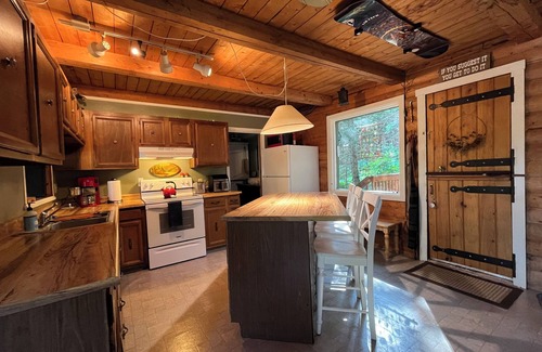 Girdwood Cabin | Log cabin in Girdwood