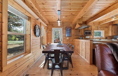 McCall Cabin | Log cabin with game room by skiing & lake