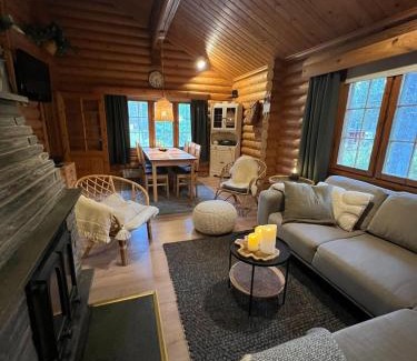 Yllasjarvi Ski Chalet | Log Chalet, in Ylläs woods, 400m to restaurants