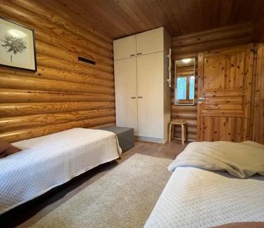 Yllasjarvi Ski Chalet | Log Chalet, in Ylläs woods, 400m to restaurants