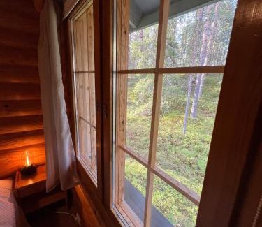 Yllasjarvi Ski Chalet | Log Chalet, in Ylläs woods, 400m to restaurants
