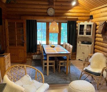 Yllasjarvi Ski Chalet | Log Chalet, in Ylläs woods, 400m to restaurants
