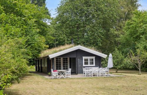 Dronningmolle House | Log House In Dronningmølle, 150 M To The Beach