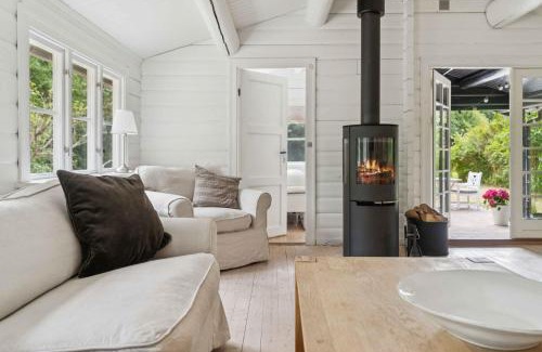 Dronningmolle House | Log House In Dronningmølle, 150 M To The Beach