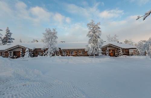 Saariselka Hotel | Log House Kuukkeli Teerenpesä