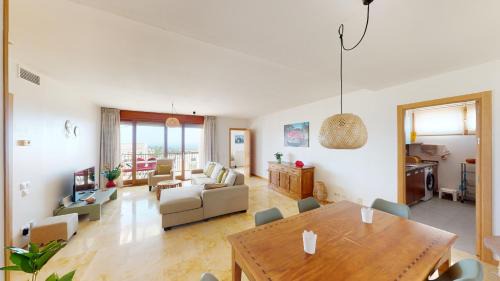 Marbella Apartment | Lomas de los Monteros II - 3 Bed Apartment