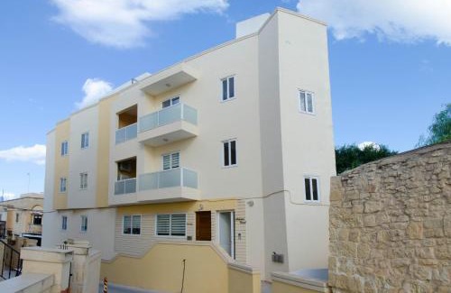 Marsaxlokk House | Lorenza Letting Maisonette
