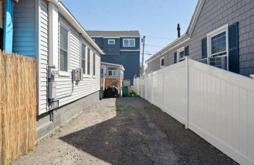 Hampton House | Lorraine's Landing 2 Min to Beach Pet-Friendly