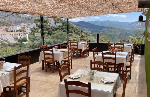 Atajate Apartment | LOS PILAREJOS ACCOMMODATIONS /Apartment - Ground Floor