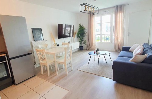 Chessy Apartment | LOTUS- 4 min de Walt Disney-Arrivée autonome-Parking et Wifi gratuit-Proche de toutes commodités 5Min de la vallée village