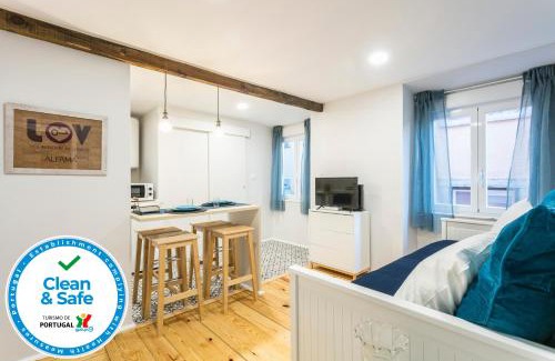 Santo Estevao Apartment | Lov'Alfama, at home in Lisbon