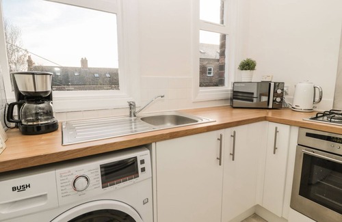 Tynemouth Cottage | LOVATT HOUSE APARTMENT TYNEMOUTH, family friendly in Tynemouth