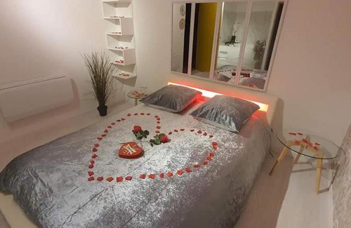 Saint-Vincent-de-Paul Hotel | Love Rooms de la Presqu'île