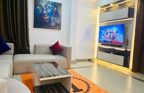 Ofin Apartment | Lovely 1 bedrooms serviced apartment, located at Victoria island Lagos