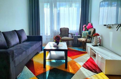 Siauliai Apartment | Lovely 2-bedroom Flat in Šiauliai