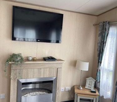 Belton Other | Lovely 6 berth caravan Haven wild duck hoilday park
