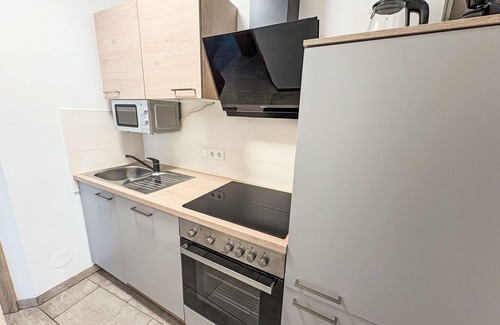 Sankt Martin Apartment | Lovely apartment for 6 people with WIFI, TV, pets allowed and parking