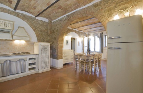 Bollano Villa | Lovely apartment in villa for 6 people with pool, WIFI, TV, terrace, pets allowed and panoramic ...