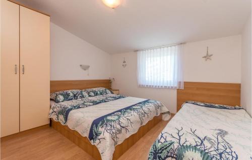 Sveti Filip i Jakov Apartment | Lovely Apartment In Sveti Filip I Jakov