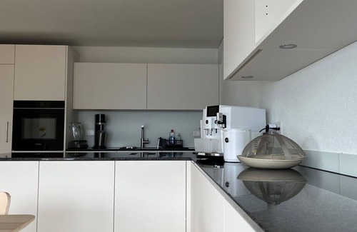 Spiez Apartment | Lovely apartment for 12 guests with WIFI, TV, balcony and pets allowed