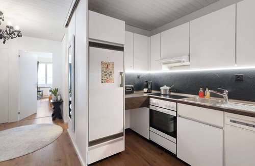 Davos-Dorf Apartment | Lovely apartment for 4 guests with WIFI, TV, balcony and pets allowed