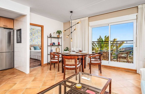 La Cala de Mijas Apartment | Lovely apartment for 5 people with A/C, pool, WIFI, TV and terrace
