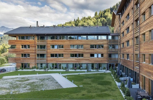 Vercorin Apartment | Lovely apartment for 6 people with WIFI, hot tub, TV, pets allowed and parking