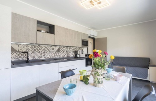 Caramagna Ligure Apartment | Lovely apartment for 6 guests with A/C, WIFI, pool, TV, terrace and pets allowed