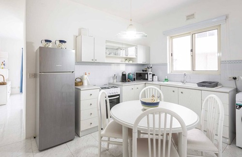 Marsalforn Apartment | Lovely Apartment-hosted by Sweetstay