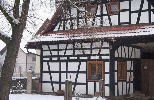 Neuried Villa | Lovely apartment in villa for 4 people with WIFI, TV and patio